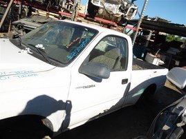 2001 Toyota Tacoma White Standard CAb 2.4L AT 2WD #Z23355